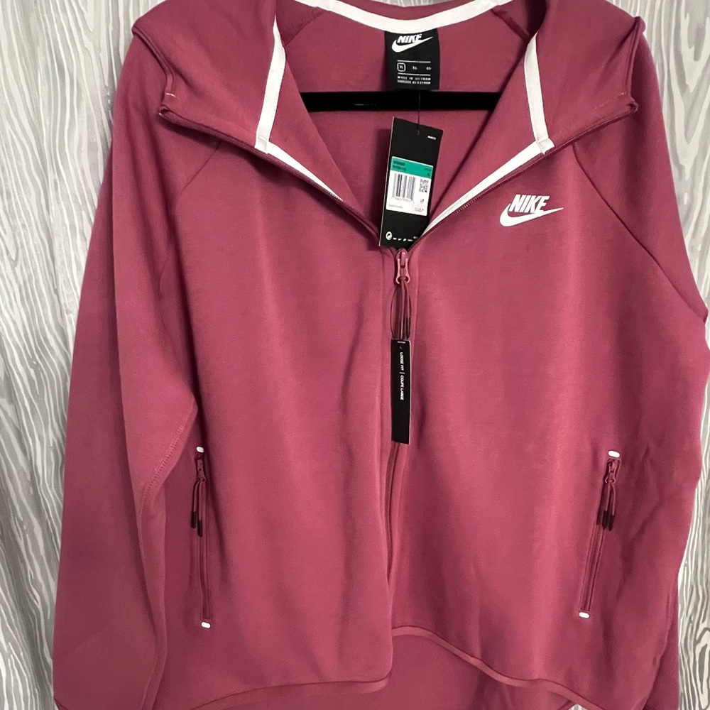 Nike Sportswear Tech Women's Hoodie / Size XL / NWT